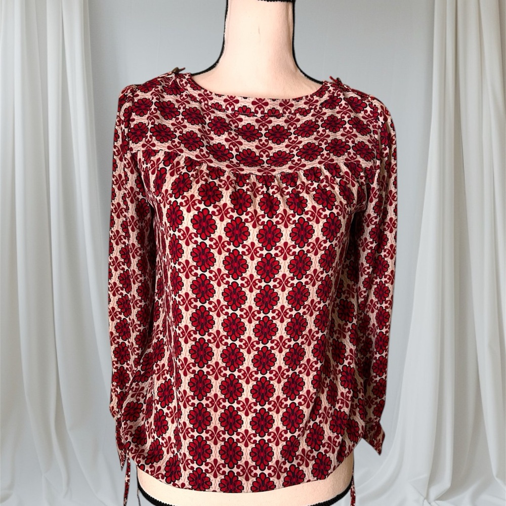 LOFT  Womens Blouse Size XXSP Red Floral White Long Sleeve Side Tie
Button